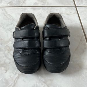 Boys Black Sneakers Size- 9